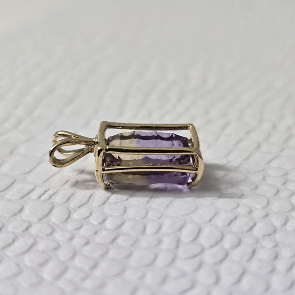 Watch Video / 3.2 Cttw Ethereal Duality – 14K Gold Emerald-Cut Ametrine Pendant - Picture 9 of 13
